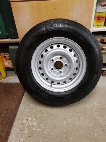 3 st. 185R14C,  complete aanhangerwielen beschikbaar voor biedingen