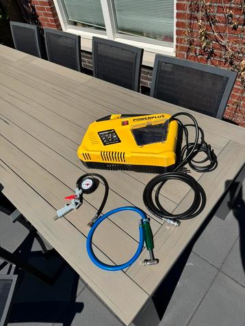 Powerplus compressor type 1702 met accesoires beschikbaar voor biedingen