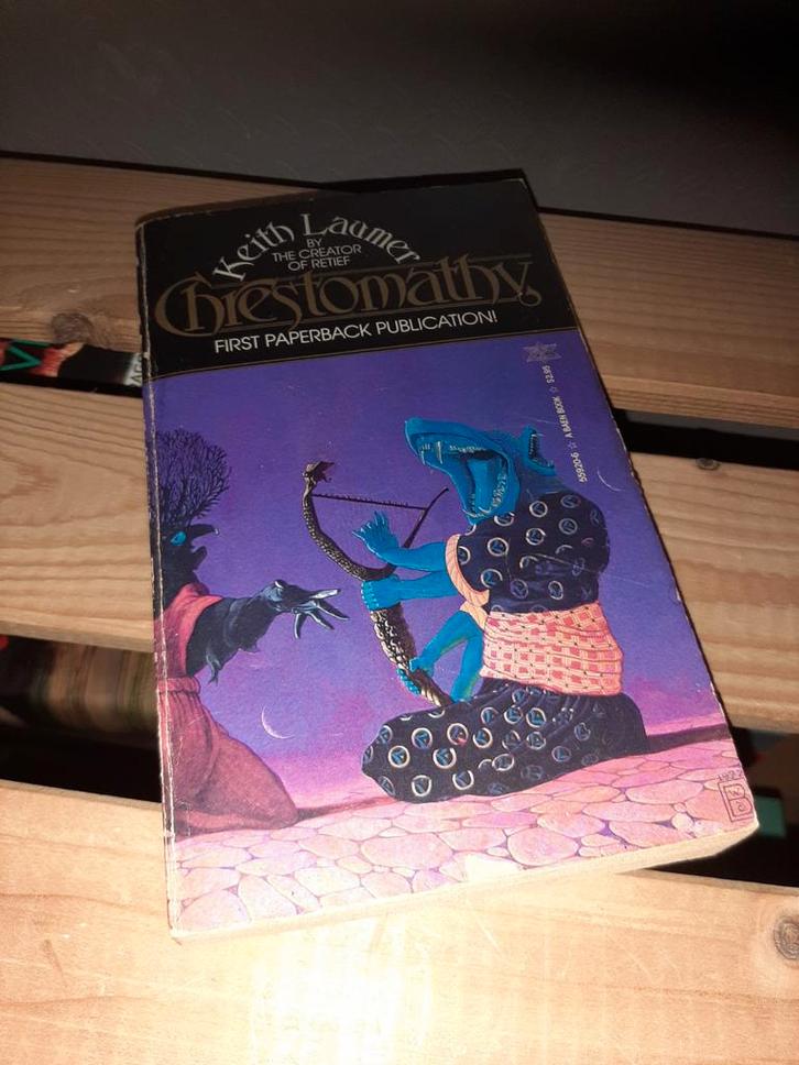 Keith Laumer - Chrestomathy - Paperback, Boeken, Science fiction, Gelezen, Ophalen of Verzenden