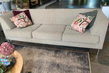 Leuke retro 3 zits bank beige gemêleerd  beschikbaar voor biedingen