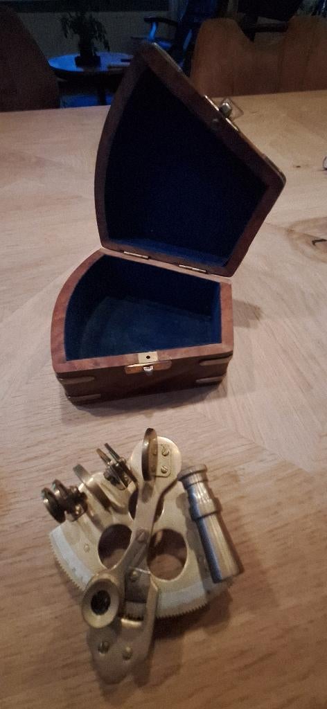 Maritiem zonnewijzerkompas met antiek nautisch solide zakzonnewijzerkompas in doos Vintage Pools met messing afwerking kopen vanaf een prijs van 17