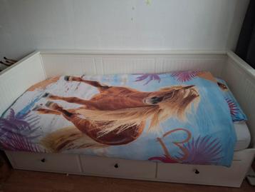 Bedbank met 3 lades en matras . beschikbaar voor biedingen