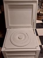 Oud gemak kamer po nachtkastje, Ophalen