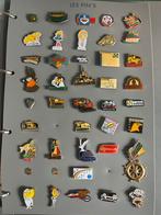 map met vintage pins speldjes buttons, Ophalen of Verzenden, Zo goed als nieuw, Overige onderwerpen