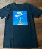 Nike Air zwart shirt met blauwe print vrijheidsbeeld 140, Gebruikt, Ophalen of Verzenden, Shirt of Longsleeve, Nike