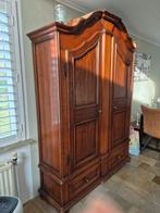 Grote kast met lades en bovenstuk, Ophalen