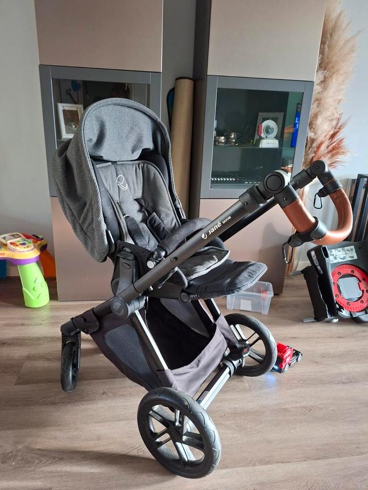 Jane 5 in 1 kinderwagen en autostoel, Kinderen en Baby's, Kinderwagens en Combinaties, Zo goed als nieuw, Overige merken, Ophalen