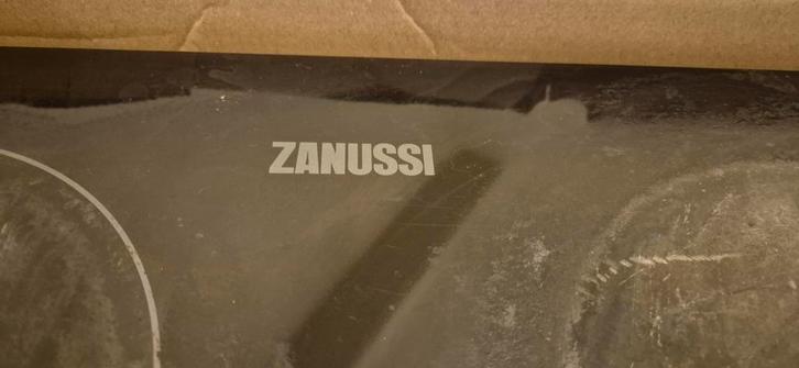zanussi, Witgoed en Apparatuur, Kookplaten, Gebruikt, Inbouw, Keramisch, 4 kookzones, Ophalen of Verzenden