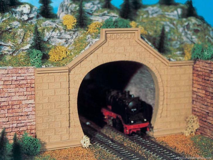 Vollmer H0 2505 - 2 grote twee-sporige tunnelportalen in ovp, Hobby en Vrije tijd, Modeltreinen | H0, Nieuw, Brug, Tunnel of Gebouw
