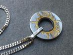 Zonne hanger aan ketting, Overige materialen, Overige voorstellingen, Verzenden, Zo goed als nieuw