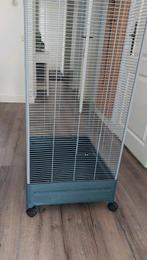 2 Vogelkooien, ook afzonderlijk te koop, Dieren en Toebehoren, Vogels | Hokken en Kooien, Ophalen, Gebruikt, Hout, Vogelkooi