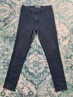 720 Levi's highrise super skinny W32 L30 WMN Tulsi3230 Zwart, Zwart, Ophalen of Verzenden, Zo goed als nieuw, W30 - W32 (confectie 38/40)