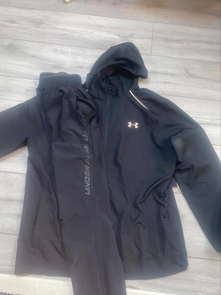 Under Armour Trainingspak Maat M Size M, Kleding | Heren, Sportkleding, Zo goed als nieuw, Algemeen, Maat 48/50 (M), Zwart, Ophalen of Verzenden