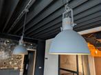 Industriële hanglamp, grijs diameter 30cm, 2 stuks, Huis en Inrichting, Lampen | Hanglampen, Ophalen of Verzenden, Minder dan 50 cm