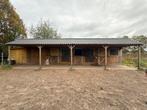 Buitenstal, 3 stallen met dubbele ruime opslag/zadelkamer, Dieren en Toebehoren, Stalling, 2 of 3 paarden of pony's