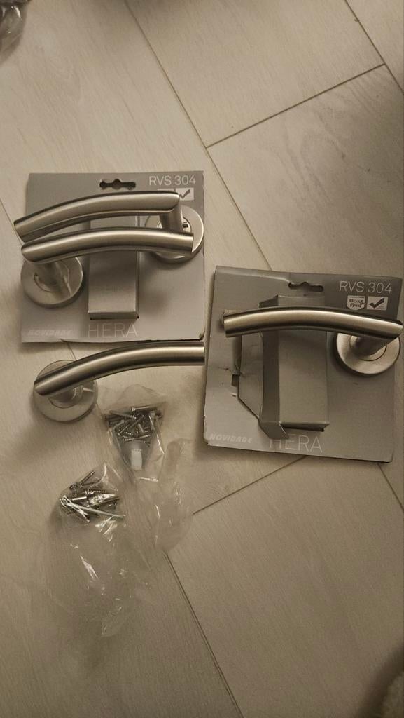 4 RVS Hera Deurklinken, nieuw, Doe-het-zelf en Verbouw, Hang- en Sluitwerk, Ophalen of Verzenden, Nieuw