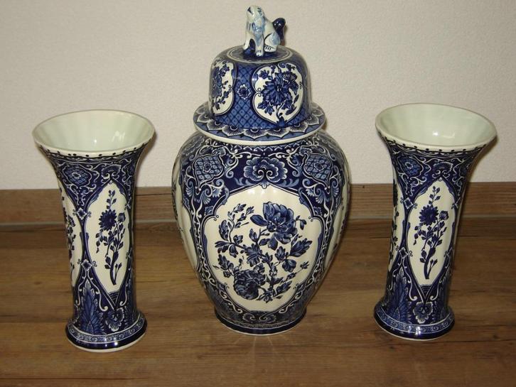 KASTSTEL DELFTS BLAUW 3 Delig !!!!!!!!!!, Antiek en Kunst, Antiek | Keramiek en Aardewerk, Ophalen of Verzenden