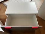 IKEA Småstad lade - grijs met roze handgrepen, Huis en Inrichting, Kasten | Ladekasten, Ophalen, Gebruikt, 1 of 2 laden, Minder dan 100 cm