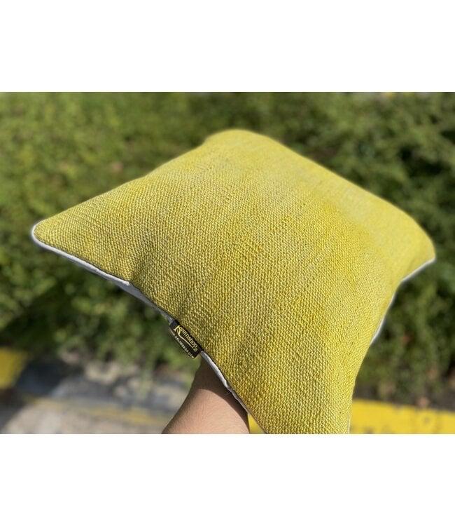 2x Geel Kelim Kussenhoes 45x45 cm met vulling, Ophalen of Verzenden, Nieuw, Geel, Vierkant