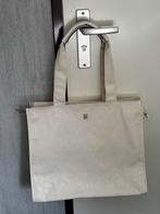 Victoria's Secret Floral-Embossed Tote Bag, Ophalen of Verzenden, Zo goed als nieuw, Shopper