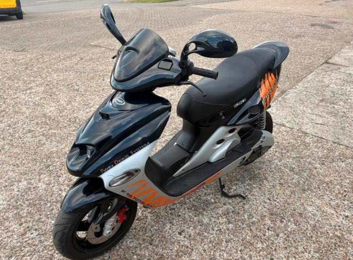 malaguti firefox, Fietsen en Brommers, Scooters | Overige merken, Gebruikt, Maximaal 45 km/u, Benzine, Ophalen