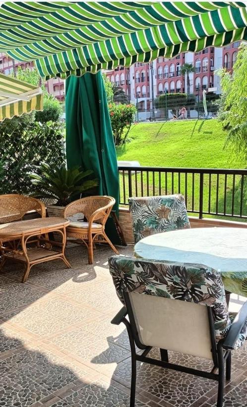 Torrevieja - La Mata: Luxe App -2 slpk - sept €425/week, Vakantie, Vakantiehuizen | Spanje, Costa Blanca, Appartement, Aan zee