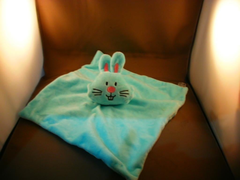 action oeko tex konijn doek blauw velours roze gestikt neus/, Kinderen en Baby's, Speelgoed | Knuffels en Pluche, Ophalen of Verzenden