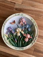 Flowers And Butterfly Plates By Lena Liu, Bord of Schaal, Gebruikt, Ophalen of Verzenden, Porselein