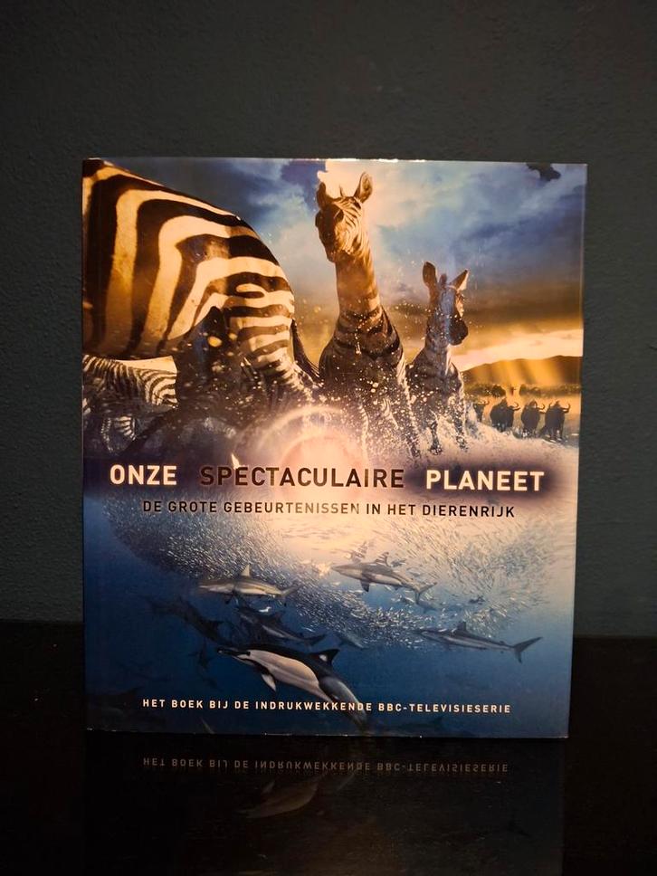 Onze Spectaculaire Planeet - 9789059563162, Boeken, Natuur, Zo goed als nieuw, Natuur algemeen, Ophalen of Verzenden