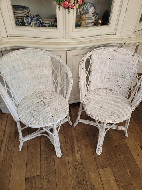4 zeer oude Franse rieten stoelen voor serre foto 1 t/m 5, Huis en Inrichting, Stoelen, Gebruikt, Vier, Riet of Rotan, Wit, Ophalen