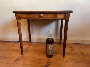 Prachtig Tafeltje Bijzettafel Salontafeltje Frans antiek beschikbaar voor biedingen