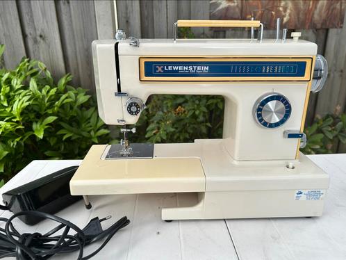 Lewenstein amazone 595 super dual., Hobby en Vrije tijd, Naaimachines en Toebehoren, Gebruikt, Overige merken, Ophalen of Verzenden