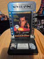 VHS Fixing the Shadow (Charlie Sheen) NL Ondertiteld, Ophalen of Verzenden
