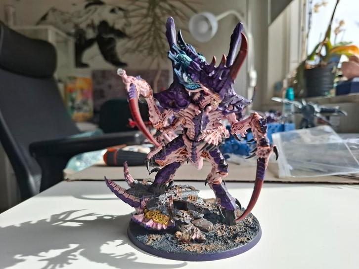 Warhammer 40k Tyranids Norn Emissary Geschilderd, Hobby en Vrije tijd, Wargaming, Zo goed als nieuw, Warhammer 40000, Figuurtje(s)