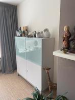 Witte kast met derls glazen deuren, Antiek en Kunst, Ophalen of Verzenden