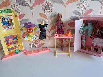 Barbie winkel.Grote set met meubels, kleding en 3 poppen beschikbaar voor biedingen