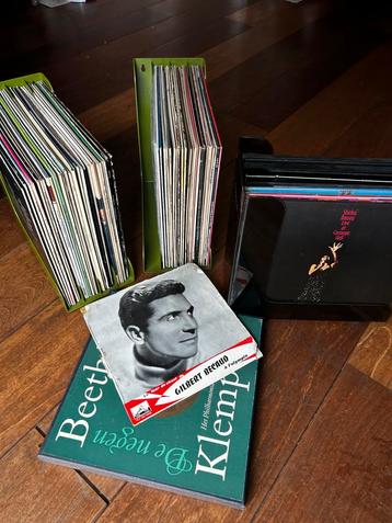 Vinyl ongeveer 50 stuks beschikbaar voor biedingen