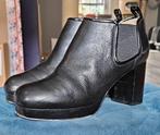Zwarte Enkellaarsjes Clarks maat 39.5, Ophalen of Verzenden, Gedragen, Zwart