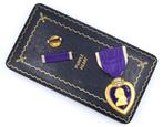 WO2 US Cased Purple Heart Medal (slot brooch), Verzamelen, Militaria | Tweede Wereldoorlog, Amerika, Ophalen of Verzenden, Lintje, Medaille of Wings