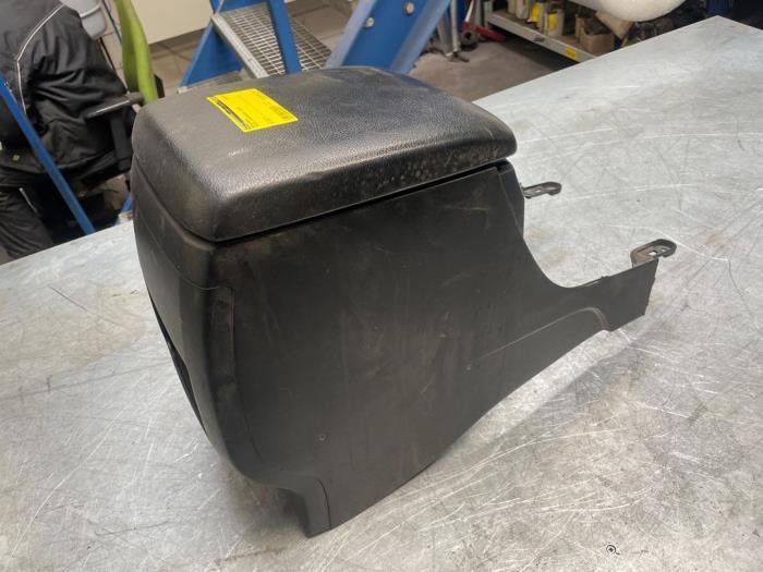 Armleuning van een Toyota Landcruiser, Auto-onderdelen, Interieur en Bekleding, Toyota, Gebruikt, 3 maanden garantie, Ophalen of Verzenden