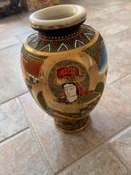 Japanse satsuma vaas met gouddecoratie, Antiek en Kunst, Ophalen