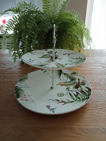 porseleinen etagère van het merk Clayre & Eef. Wit en groen. beschikbaar voor biedingen