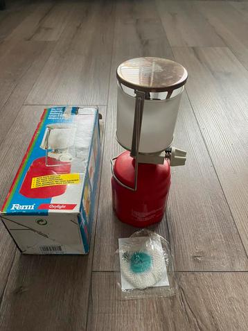 Camping gas lamp gaslamp lantaar kampeer kamperen beschikbaar voor biedingen