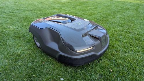 Husqvarna automower 315x robotmaaier - 1009 uur, Tuin en Terras, Robotmaaiers, Zo goed als nieuw, Met regensensor, Bestuurbaar via app