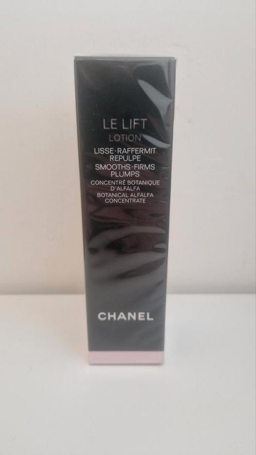 CHANEL - LE LIFT lotion/serum 150ml - NIEUW!, Sieraden, Tassen en Uiterlijk, Uiterlijk | Gezichtsverzorging, Nieuw, Verzorging