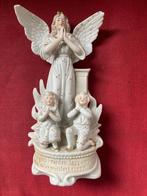 1) Oud porseleinen kitch beeldje. Gaaf., Antiek en Kunst, Antiek | Porselein, Ophalen of Verzenden