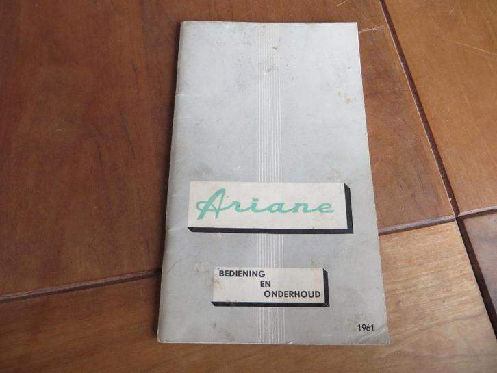Instructieboek Simca Ariane 1961, blanco eigenaarsblad, Auto diversen, Handleidingen en Instructieboekjes, Ophalen of Verzenden