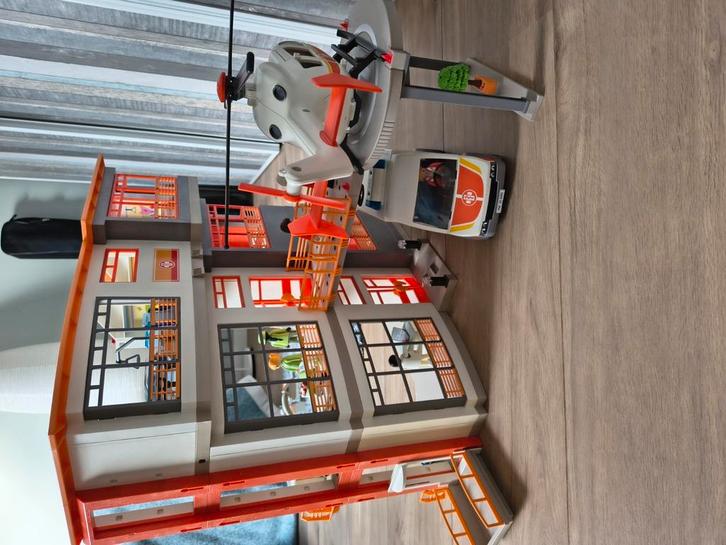 zeer compleet ziekenhuis 6657, 6643, 6645, 70049, 6686, Kinderen en Baby's, Speelgoed | Playmobil, Gebruikt, Ophalen
