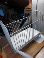Stalen kinder ledikant, Kinderen en Baby's, Kinderkamer | Bedden, Ophalen, Nieuw, Minder dan 140 cm, Matras
