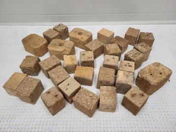 10kg Massief geperste houtblokken voor kachel of vuurkorf. beschikbaar voor biedingen